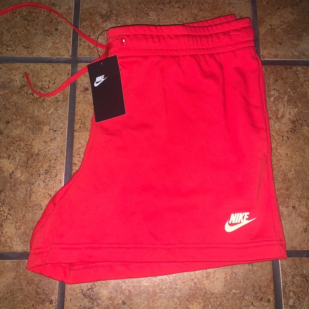 Women’s Nike X-Large Red Shorts NWT